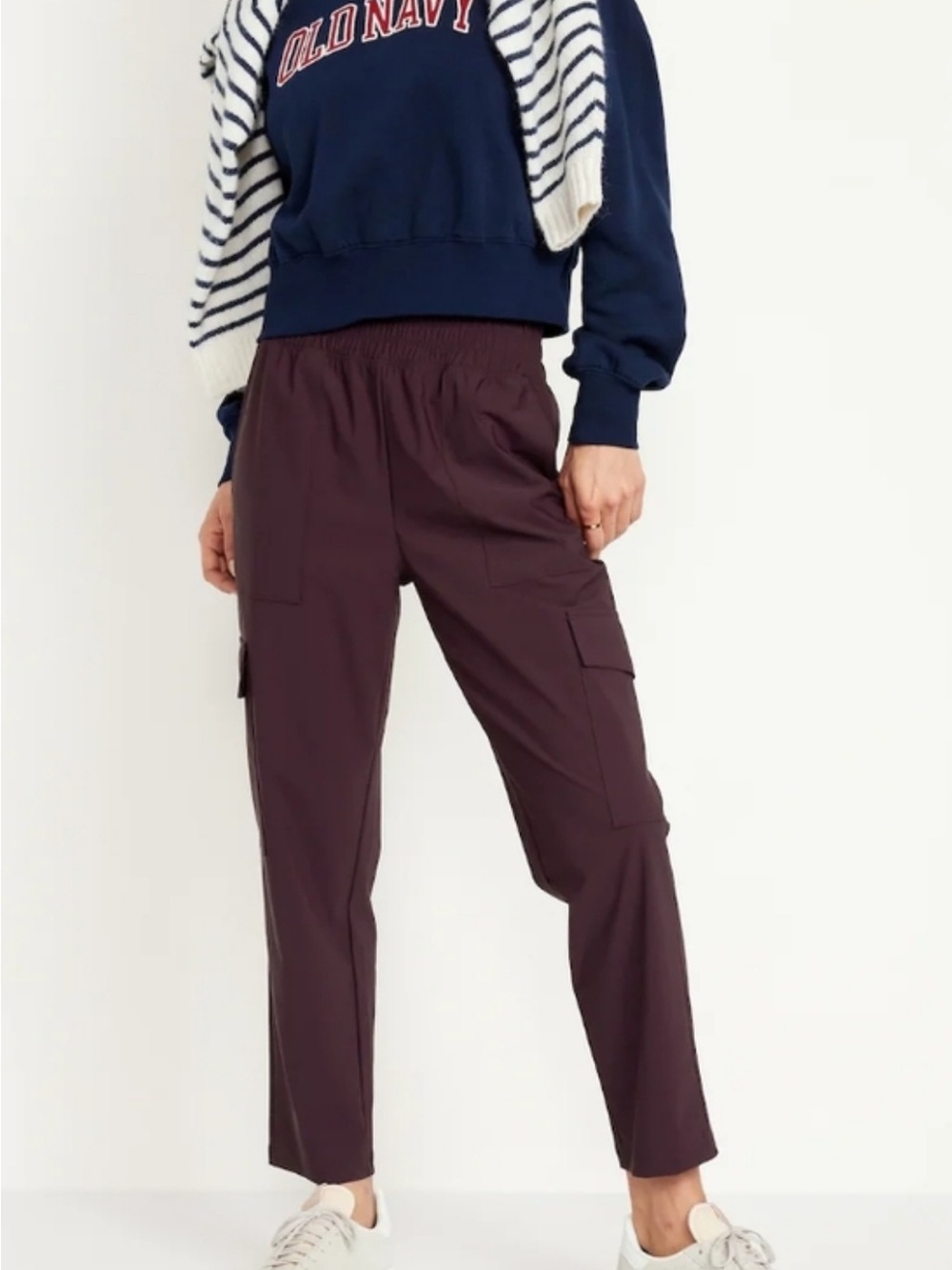 High Waisted Sleektech Cargo
Ankle Pants Boxwood Color Size Medium Old Navy